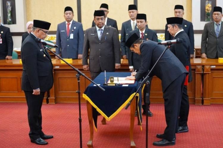 21 Pejabat PTP Pemprov Riau Dirotasi, 24 Bertahan