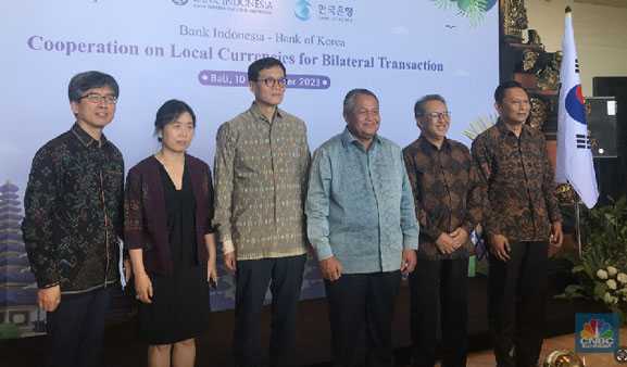 Makin Banyak Negara Ikuti Indonesia Tinggalkan Dolar AS