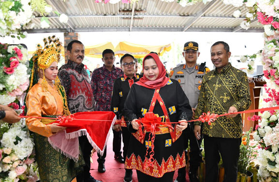 Bupati Kasmarni Resmikan Inkubator Bisnis Kepemudaan Bengkalis