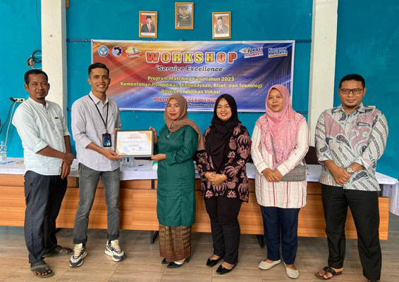 Optimalkan Pelayanan, MF Polbeng Gelar Service Excellent Workshop di BUMDes Kuala Alam Bandar Jaya