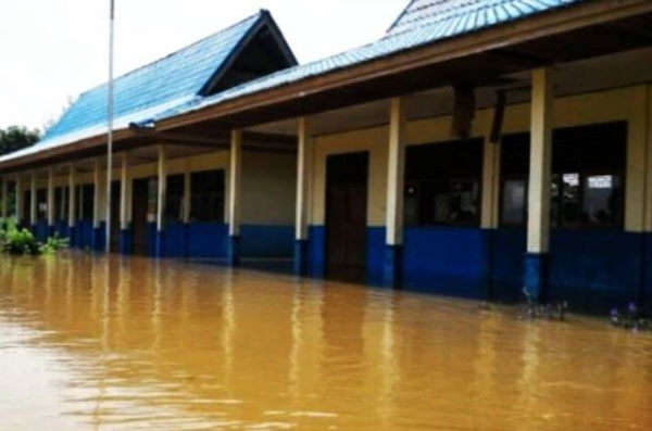 29 SMA/SMK di Riau Terdampak Banjir Belajar Daring