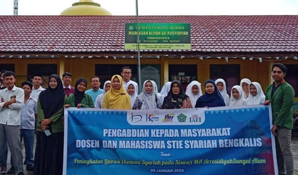 Tingkatkan Literasi Ekonomi Syari’ah Di Kalangan Pelajar, STIE Syari’ah Bengkalis Gelar Pengabdian di MA Ar-Rasyidiah