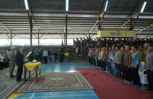 Lantik 1.304 Sat linmas Dari 7 Kecamatan, Bupati Rohil Berharap Satlinmas Berikan Rasa Aman Kepada Pemilih