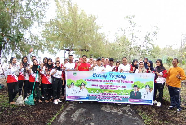 HPSN 2024, DLH Bengkalis dan Pemdes Prapat Tunggal Gelar Aksi Bersih Pantai