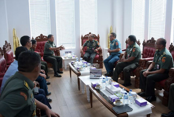 Silaturahmi Kapuspen TNI Dengan Rektor Unhan, Bahas Kemampuan Public Speaking Prajurit TNI