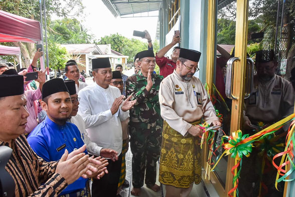 74 Tahun Bertahan Sebagai Mushola, Bupati Bengkalis Resmikan Masjid Darul Wustho