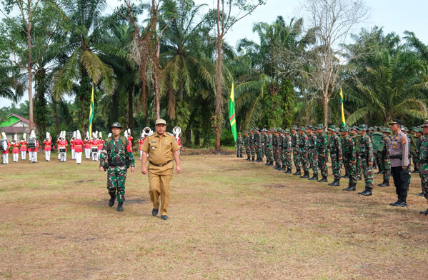 Bupati Alfedri Buka TMMD Ke-119 Kodim 0322/Siak di Kecamatan Sabak Auh