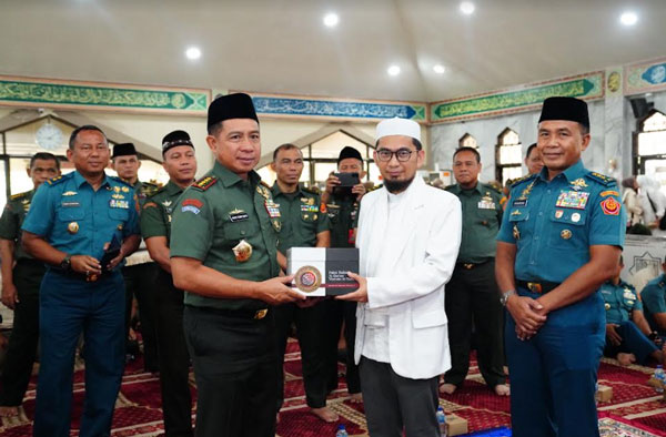 Panglima TNI Hadiri Peringatan Isra Mi'raj Nabi Muhammad SAW
