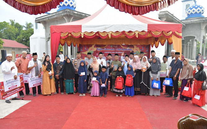Sampaikan Sejumlah Program, Bupati Kasmarni Safari Ramadhan di Sungai Alam