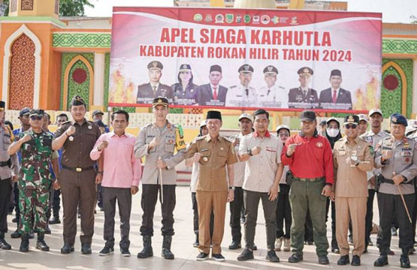 Bupati Afrizal Sintong Pimpin Apel Siaga Karhutla Kabupaten Rohil 2024