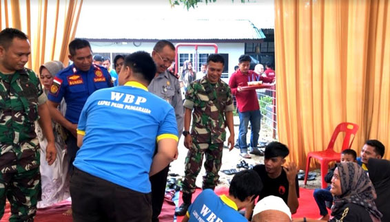 Momen Lebaran, Pengunjung Keluarga WBP Membludak di Lapas Klas IIB Pasir Pengaraian