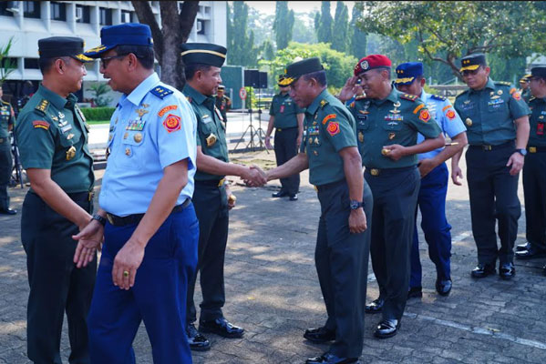 Panglima TNI  Laksanakan Apel Khusus dan Halal Bihalal di Mabes TNI