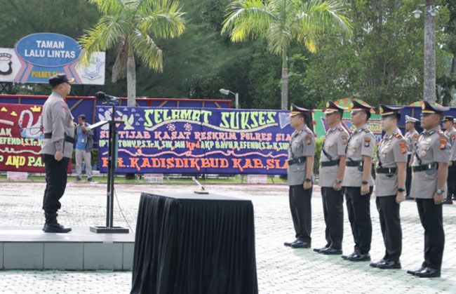 Kapolres Siak Pimpin Upacara Sertijab Kasat Reskrim dan Kapolsek Tualang serta Penyerahan Jabatan Kasi Propam