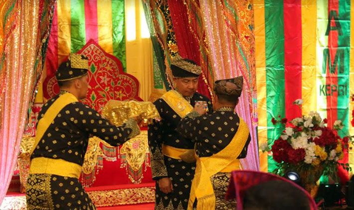 Panglima TNI Terima Gelar Kehormatan Adat Melayu Kepulauan Riau