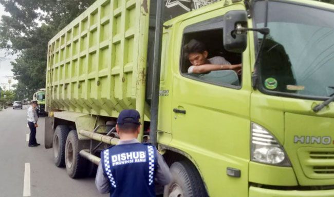 Razia Gabungan di Kuansing, 114 Truk Ditilang