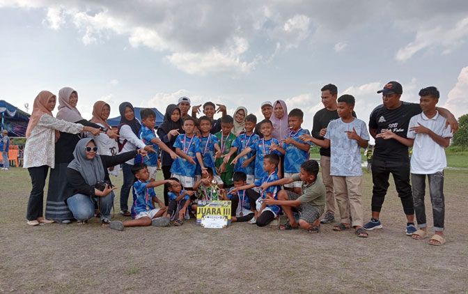 Raih Juara 3 di Turnamen Yuk Mampir Cup 2024, SSB Budak Pulau Tetap Solid