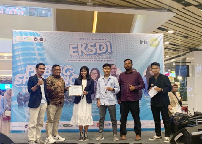 Curi Perhatian Gen Z, Mahasiswa Ilmu Komunikasi UIN Suska Taja Lomba Public Speaking
