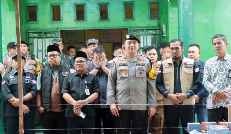 Kapolda, Ketua KPU dan Ketua Bawaslu Riau Tinjau PSU di Meranti