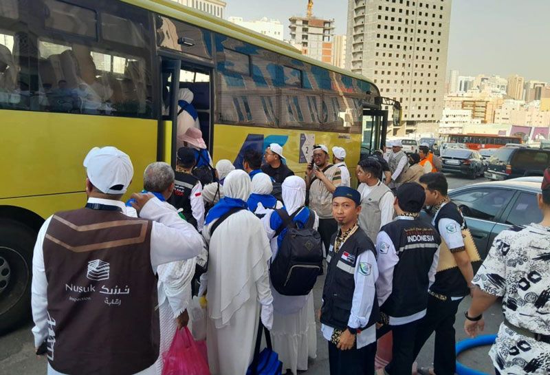 5.328 Jemaah Haji Riau Menuju Arafah Hari Ini