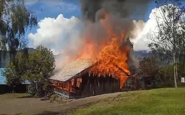 Bakar Bangunan SMP Negeri Okbab, Aksi Brutal OPM Hancurkan Harapan Pendidikan