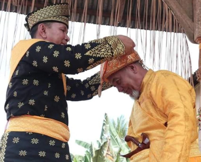 Tengku Haji Endrizal Sultan Mahkota Alam Sah Menjadi Raja Rokan