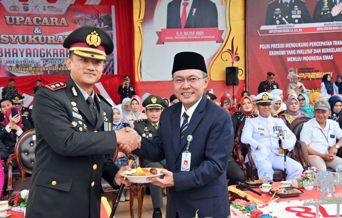 Bupati Kasmarni Ucap Selamat HUT Bhayangkara ke-78, Semoga Polri Semakin Presisi dan Dicintai Rakyat