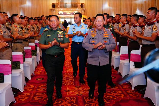 Panglima TNI Bersama Kapolri Berikan Pembekalan Kepada Calon Perwira Remaja TNI-Polri Tahun 2024