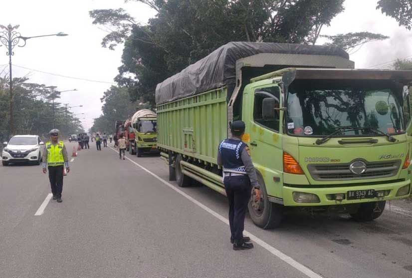 Razia Penumbar di Kampar, 86 Truk Ditilang