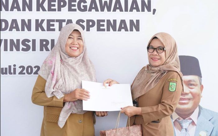 45 PNS Pemprov Terima SK Pensiun