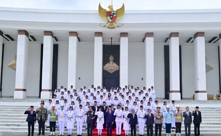 Paskibraka Diduga 'Dipaksa' Lepas Jilbab