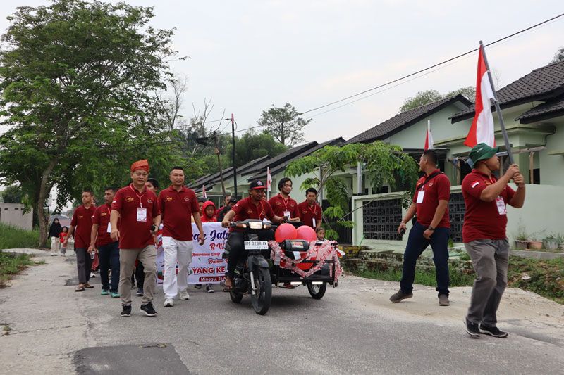 Puncak HUT RI ke-79, RW 06 Kelurahan Sekip Adakan Gerak Jalan Santai