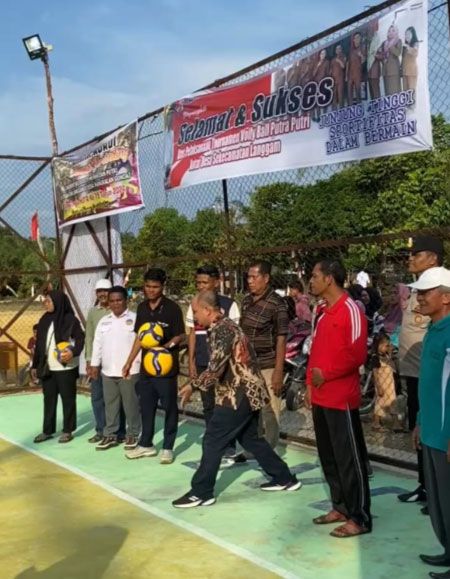 Turnamen Vollyball Putra dan Putri Desa Pangkalan Gondai Resmi Dibuka