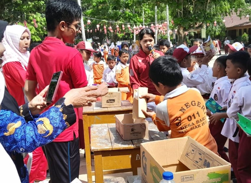 Berbagai Lomba Rakyat Semarakkan Peringatan HUT RI ke-79 di UPT SDN 011 Desa Baru