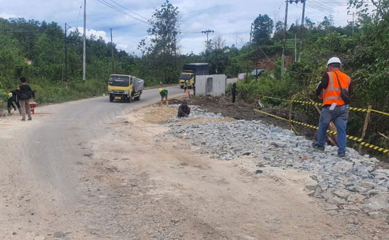 Jalan Lintas Riau-SUmbar yang Amblas Masih Buka Tutup