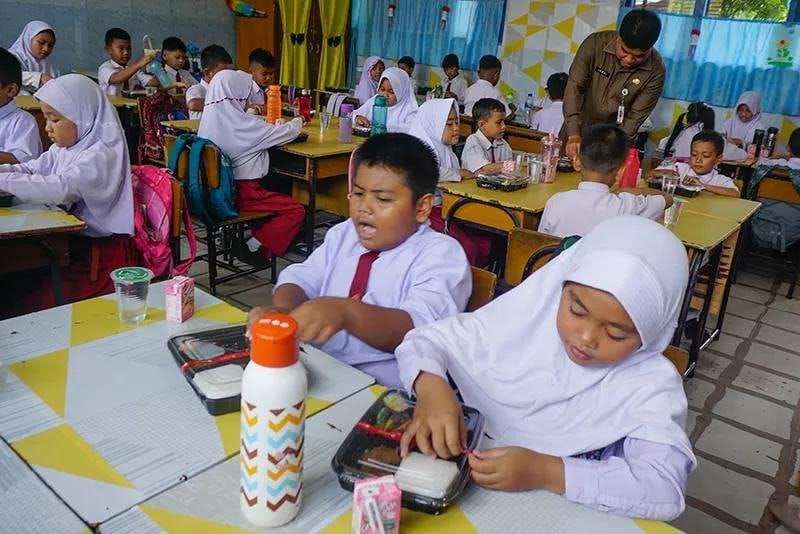 Pekanbaru Usulkan 120.000 Siswa Dapat Makan Siang Gratis