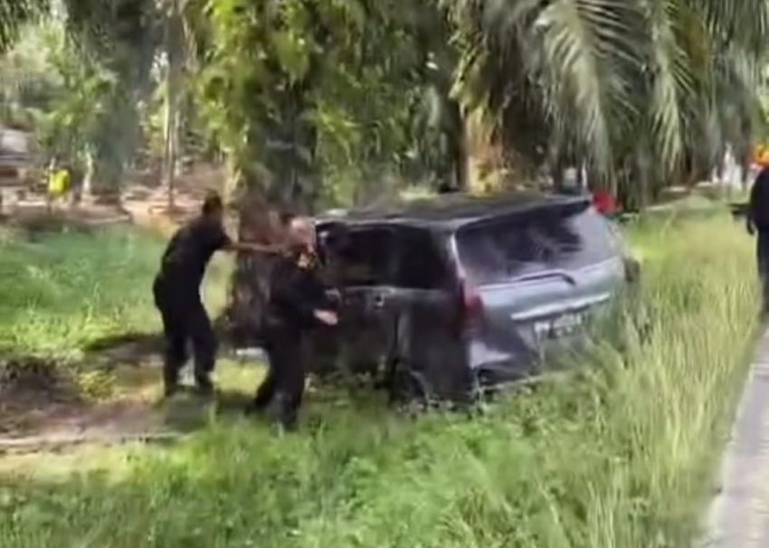Minibus Laka Tunggal di Bungaraya Siak, Tiga Tewas