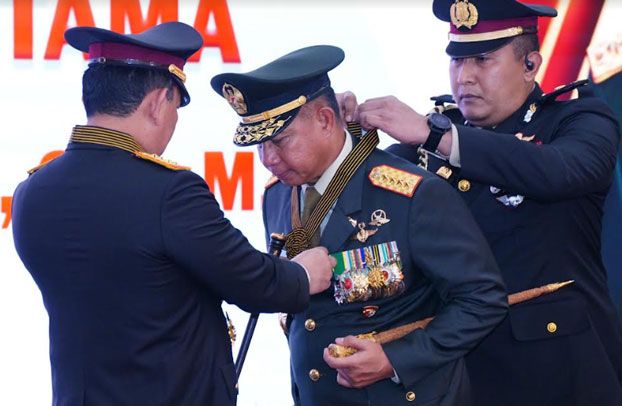 Panglima TNI Terima Penganugerahan Tanda Kehormatan Bintang Bhayangkara Utama