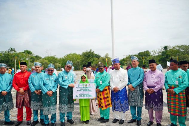 Sempena Hari Jadi Kabupaten Siak ke-25, Baznas Siak Serahkan Bantuan kepada 717 Mustahik