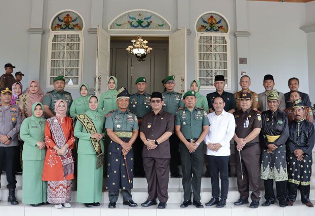 Ketua DPRD Indra Gunawan Sambut Kunjungan Kerja Danrem 031/WB Ke Kabupaten Siak