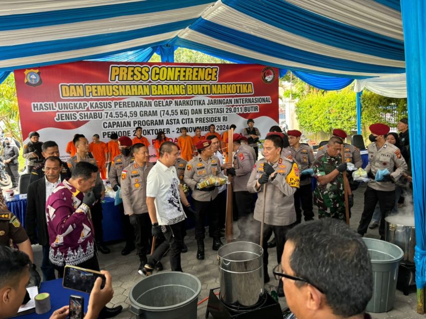 Dalam Sebulan Polda Riau Sita 79,65 Kilogram Sabu dan 30.040 Butir Ekstasi