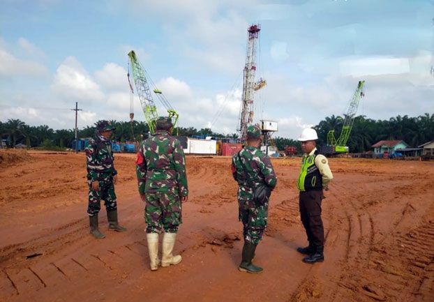 Penguatan Binter SKK Migas, Babinsa Koramil 0321-05/RM Kembali Laksanakan Patroli dan Komsos di Bangko Bakti