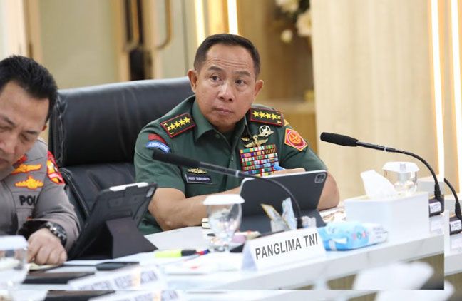 Panglima TNI Hadiri Video Conference Bersama Presiden RI Terkait Penanggulangan Bencana di NTT