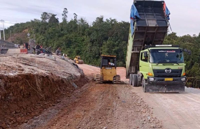 Perbaikan Jalan Longsor di Lintas Riau-Sumbar 70%, Selesai Pekan Depan
