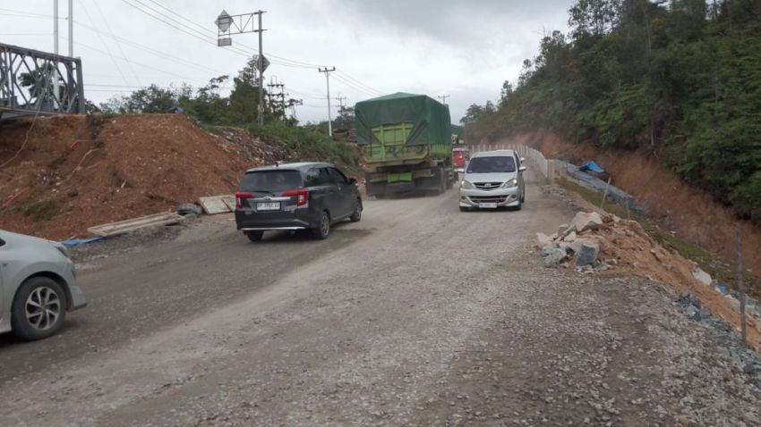 Lintas Riau-Sumbar Kilometer 106 Tanjung Alai Sudah Buka Dua Arah