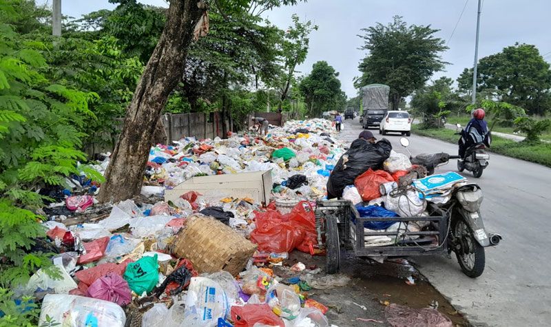 Vendor Kendaraan Sampah di Pekanbaru Didesak Pasang GPS