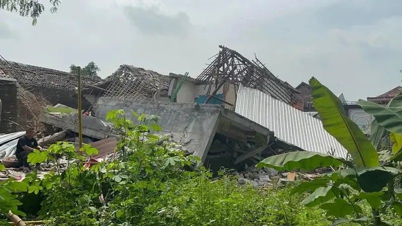 Rumah Polisi Meledak, 2 Dikabarkan Tewas