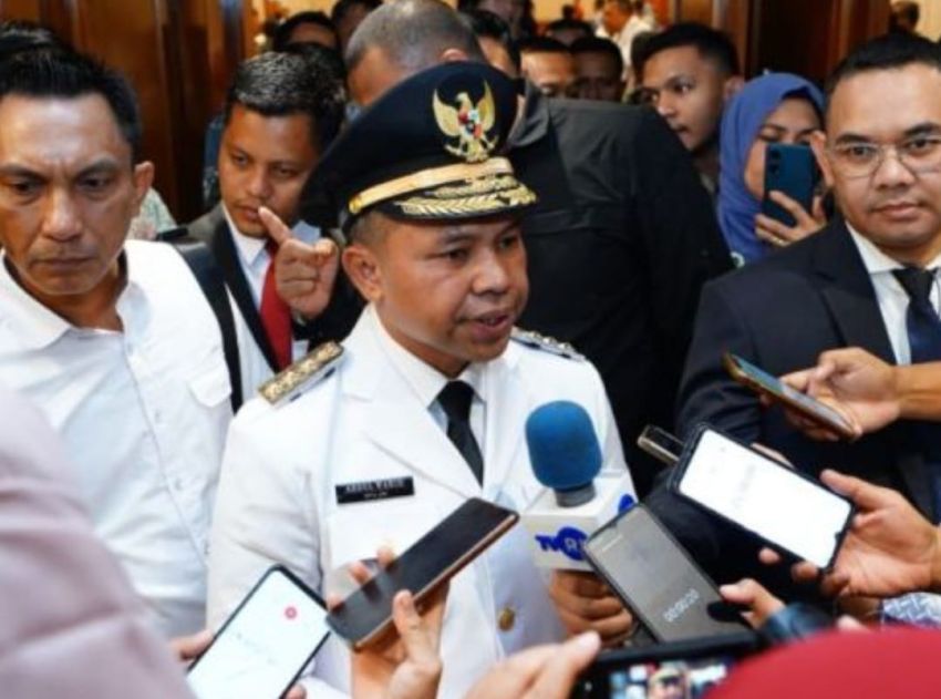 Abdul Wahid Mutasi Pejabat Sesuai Kapasitas
