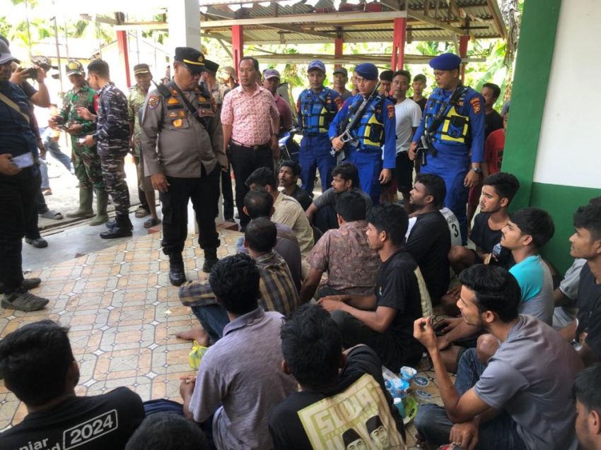 20 WNA Bangladesh Terdampar di Meranti, Kapal Diterjang Ombak. Begini Kejadiannya