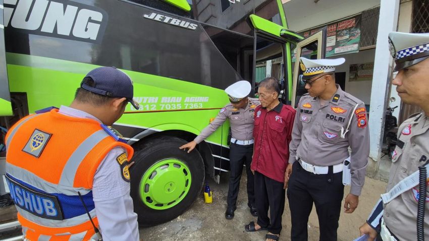 Polres Inhil Sosialisasi Keselamatan Lalu Lintas  kepada Pengusaha Angkutan Orang dan Barang