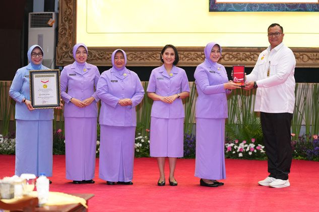 Catatkan Rekor MURI, Ketum DP Pimpin Bakti Sosial Serentak Dengan Lokasi Terbanyak di Indonesia